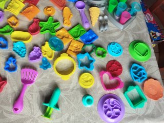 Lote manualidades plastilina +70 piezas