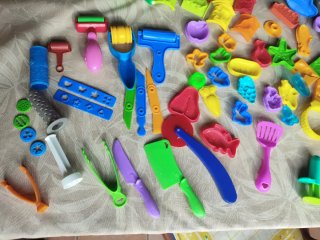 Lote manualidades plastilina +70 piezas