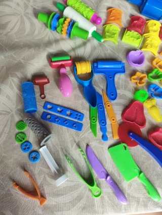 Lote manualidades plastilina +70 piezas