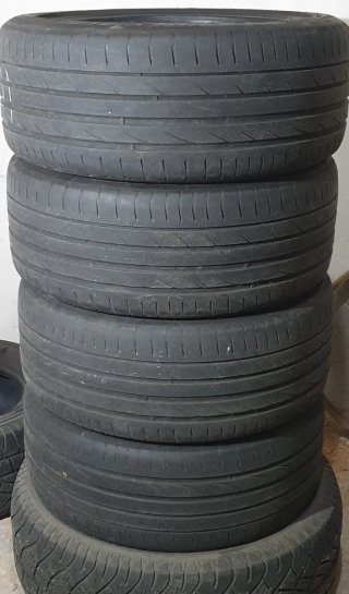 Neumáticos Maxxis 245/45 R18 100Y Año 2021 25€ c/u