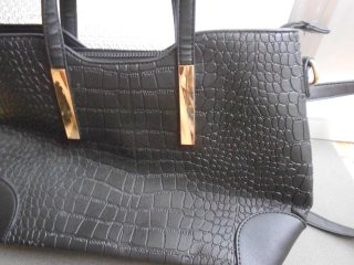 Bolso negro efecto piel cocodrilo