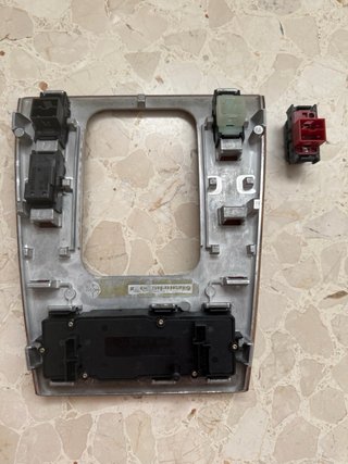 Consola Mercedes CLK