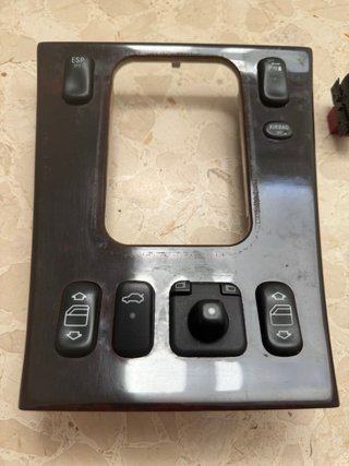 Consola Mercedes CLK