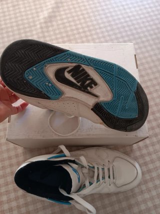 Zapatillas Nike Baloncesto Blancas y Azules