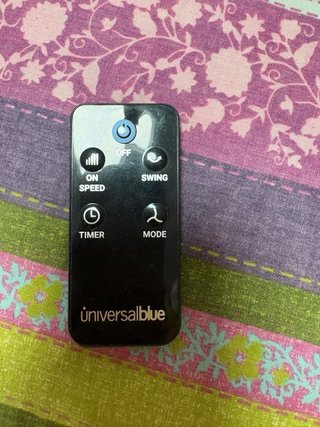 Ventilador de pie Universal Blue blanco