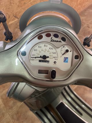 Vespa 125cc Verde - muy buen estado