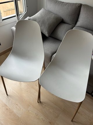 Juego de 2 sillas blancas