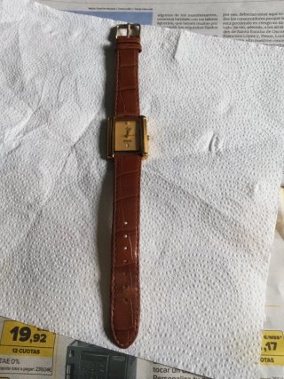 Reloj Bellux  23k  gold electroplated Diamond