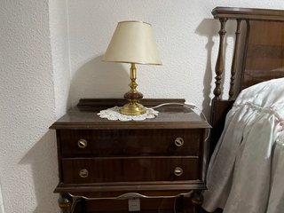 Cama 135cm con mesilla, somier y colchón MADRID