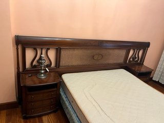 Cabecero madera y 2 mesillas a juego