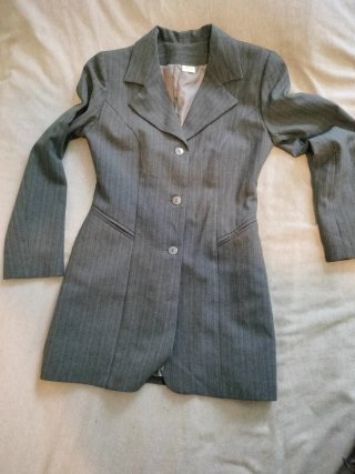 Traje de Vestir Mujer Levita y pantalón gris