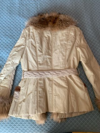 Chaquetón de piel y punto beige/marrón