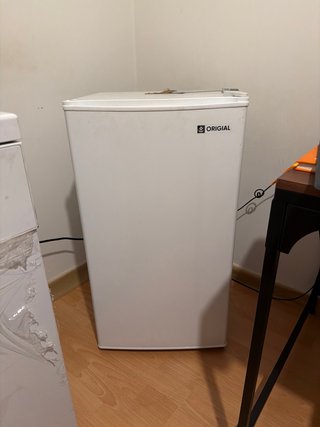 Congelador pequeño blanco