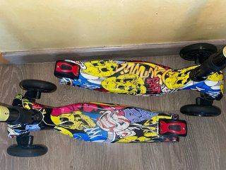 2 Patinetes Infantiles con Diseño Divertido