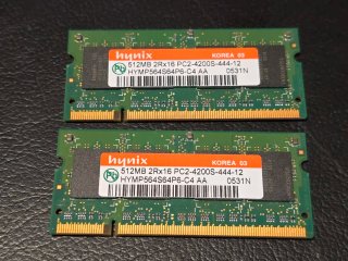 2x Hynix DDR2 512MB PC2-4200S-444-12 RAM
