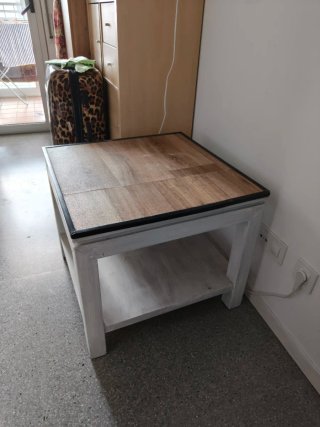 Mesa auxiliar madera