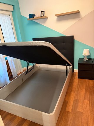Cama canapé abatible nueva comprada hace 15 dias