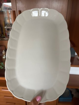 Bandeja de porcelana blanca