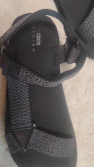 Sandalias ASOS DESIGN Trekking Negras y Gris T. 41