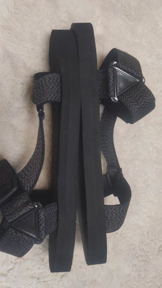 Sandalias ASOS DESIGN Trekking Negras y Gris T. 41