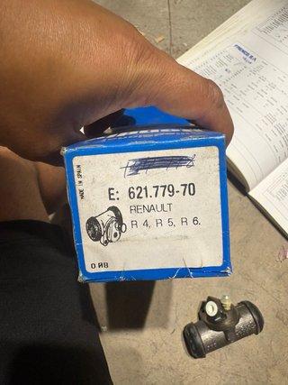 Cilindro per ruota anteriore sinistra Renault 4/5/6