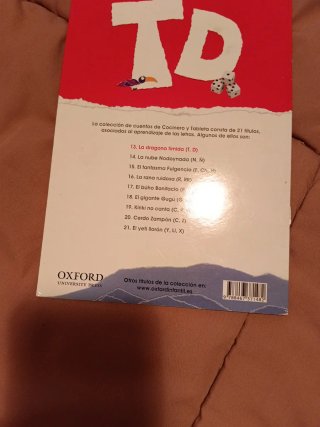 Cuentos infantiles cocinero y tableta sin usar