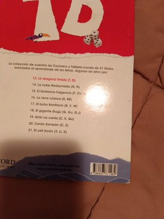 Cuentos infantiles cocinero y tableta sin usar