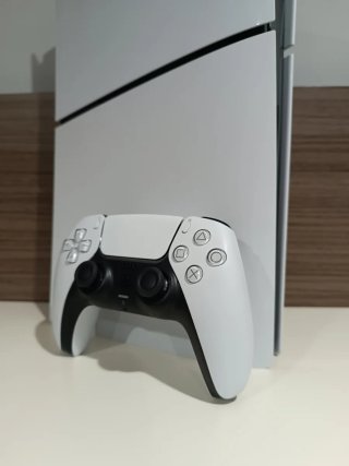PlayStation 5 Slim Digital + Mando Dualsense