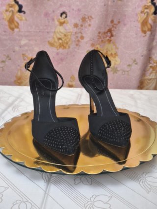 Tacones Gloria Ortiz Negros Brillantes Pedrería