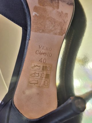 Tacones Gloria Ortiz Negros Brillantes Pedrería