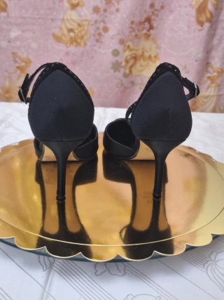 Tacones Gloria Ortiz Negros Brillantes Pedrería