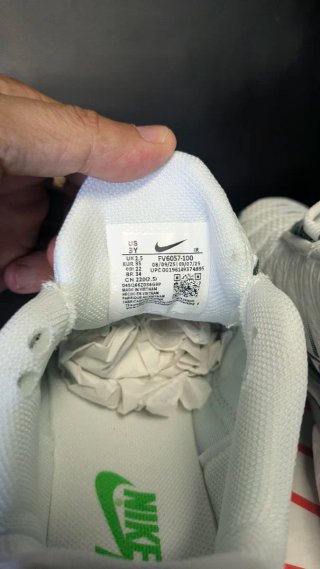 Nike Tn Blancas y Verdes Talla 35