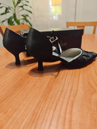 Zapatos salón Blue Box Talla 37