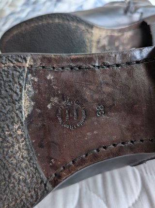 Botines de piel negros