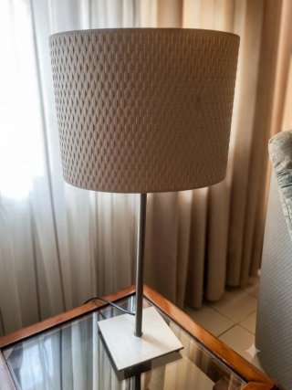 Lámpara mesa estilo nórdico/rústico