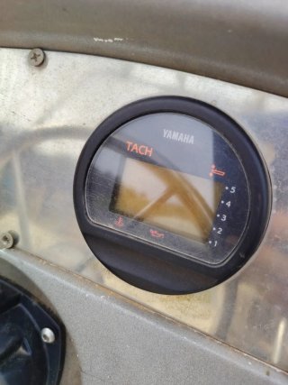 Reloj Yamaha TACH RPM