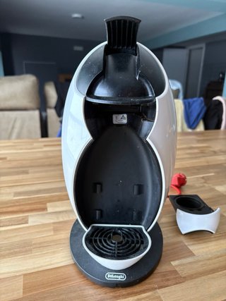 Cafetera Dolce Gusto DeLonghi Blanca
