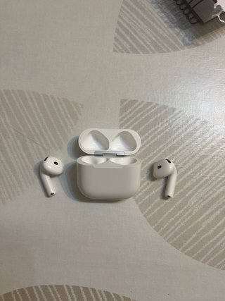 Airpods 4 Blancos