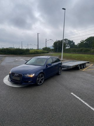 TRANSPORTE DE VEHICULOS Y CARAVANAS