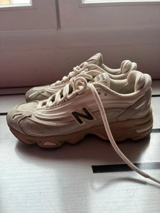 Zapatillas New Balance Beige/Marrón