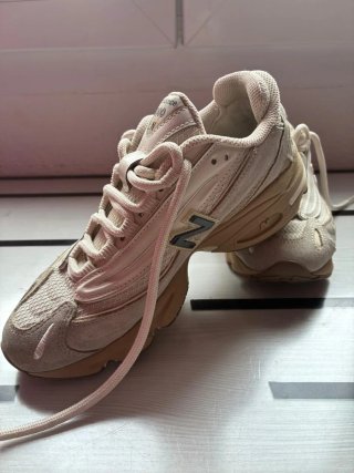 Zapatillas New Balance Beige/Marrón