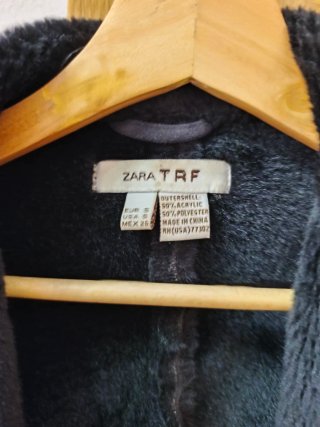 Chaqueta ZARA TRF Negra