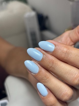 Servicio de Manicura y Pedicura Profesional