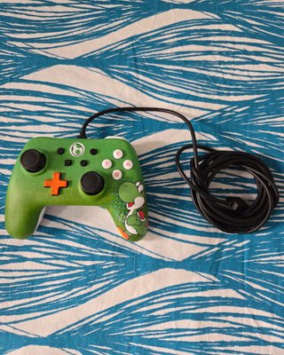 Mando para Nintendo Switch de Yoshi. Nuevo