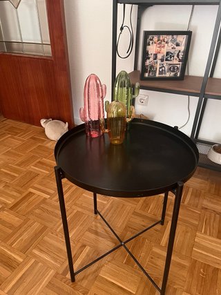 Mesita auxiliar redonda IKEA