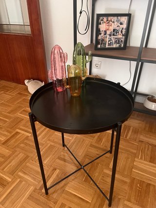 Mesita auxiliar redonda IKEA