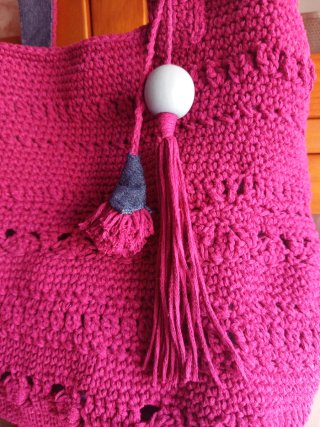 Bolso crochet frambuesa