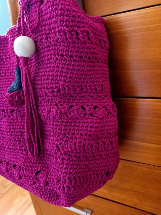 Bolso crochet frambuesa