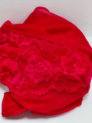 Body de encaje rojo oscuro