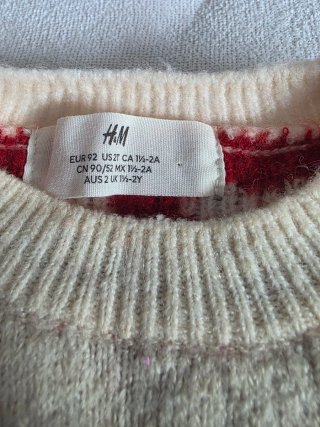 Jersey H&M bebé corazones rojos